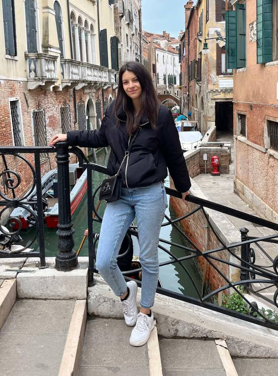 Илина Маринова - стажант