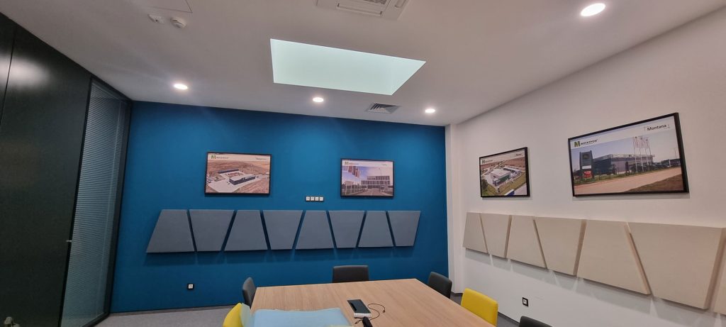 Офис на Мегатрон