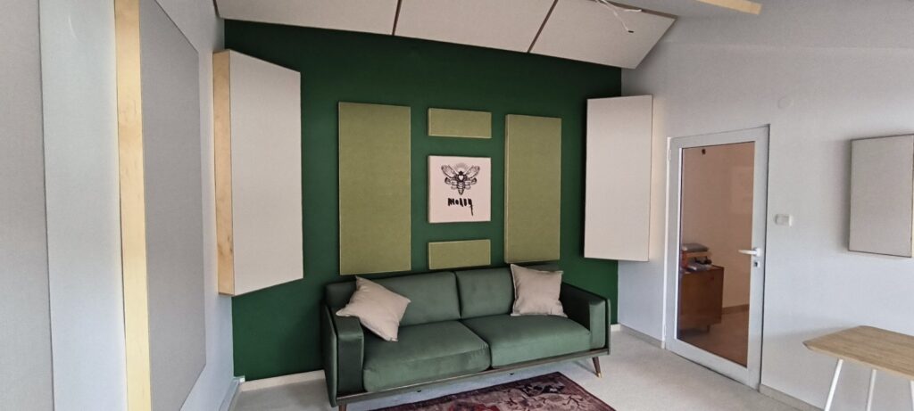 Студио "Молец"